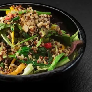 سلطة كينوا